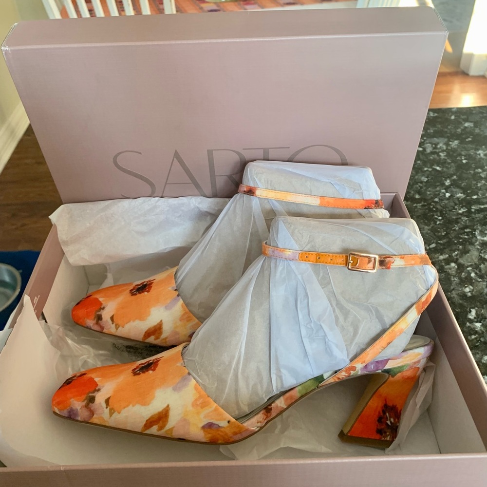 Franco Sarto sling back heels